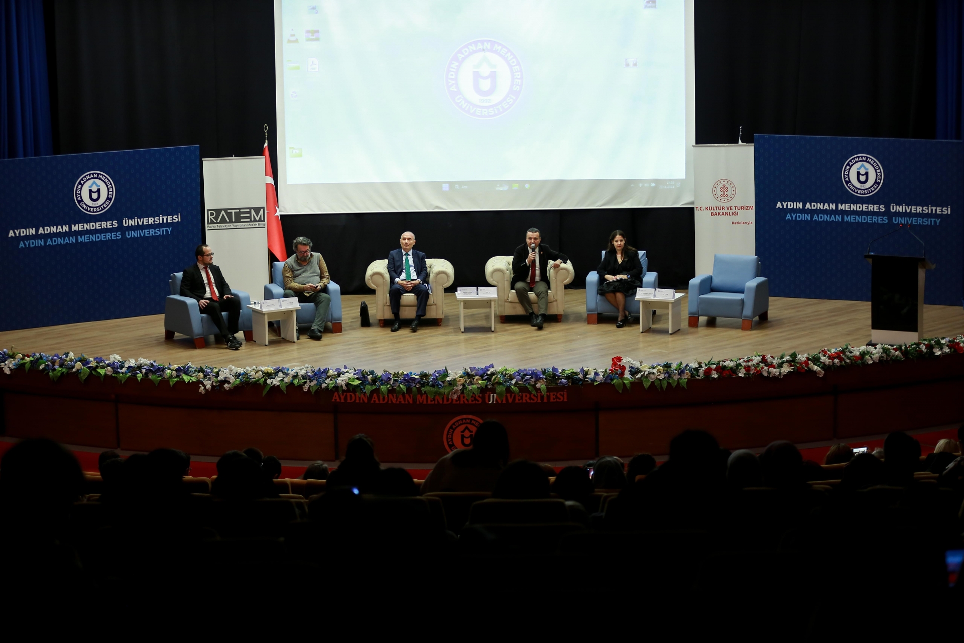 AKLIMA BİR FİKİR GELDİ”NİN BEŞİNCİ DURAĞI AYDIN ADNAN MENDERES ÜNİVERSİTESİ OLDU.